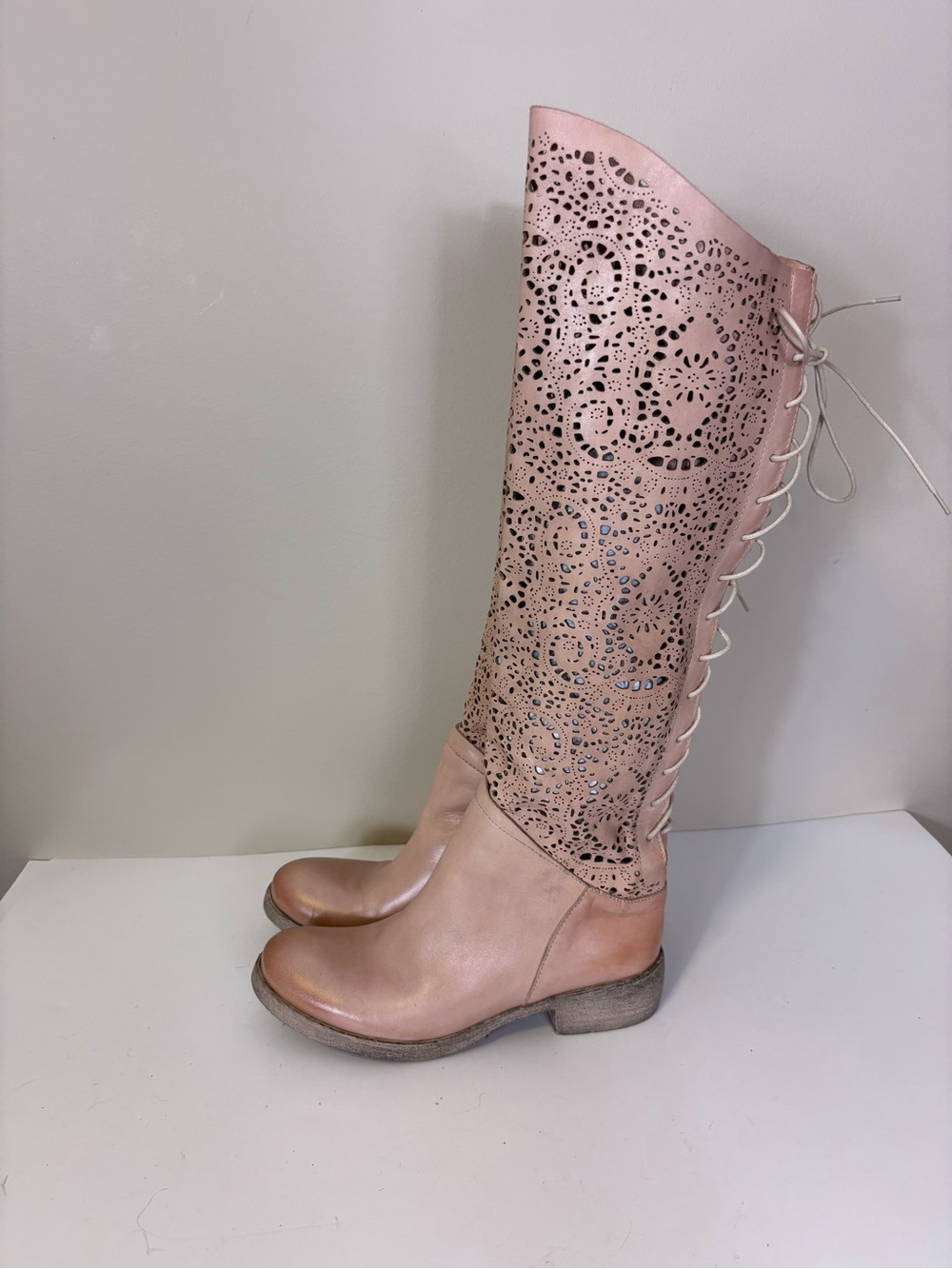 Sundance Blush Pink Laser-Cut Lace-Up  Back  Boots 37 = 7